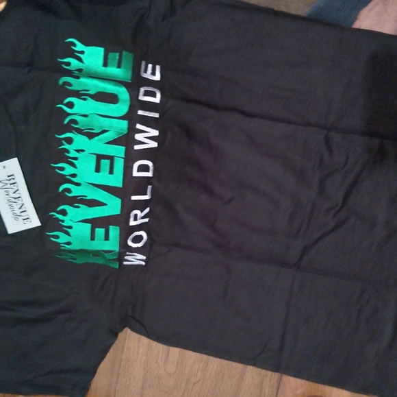 2 piece NEW Men's $REVENUE WORLDWIDE$ Shirt/Short set SIZES S-XXXL... - Picture 3 of 9